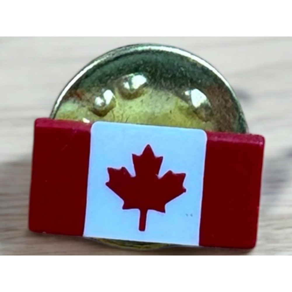 Canadian Flag Pin Vintage Plastic